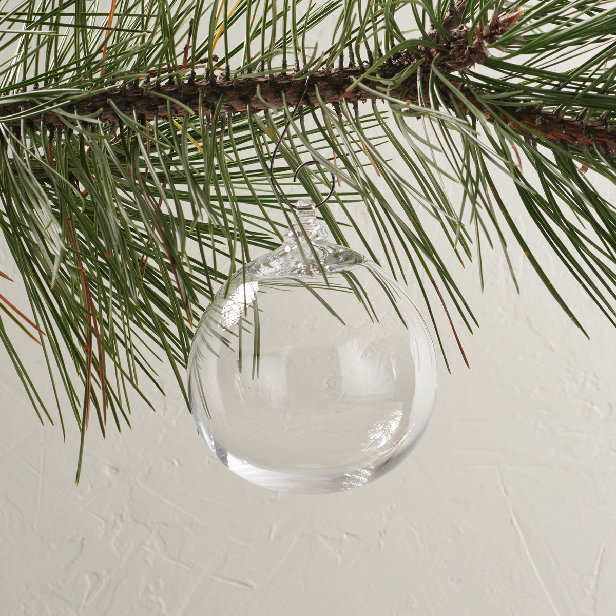 Round Ornament in Gift Box - XL