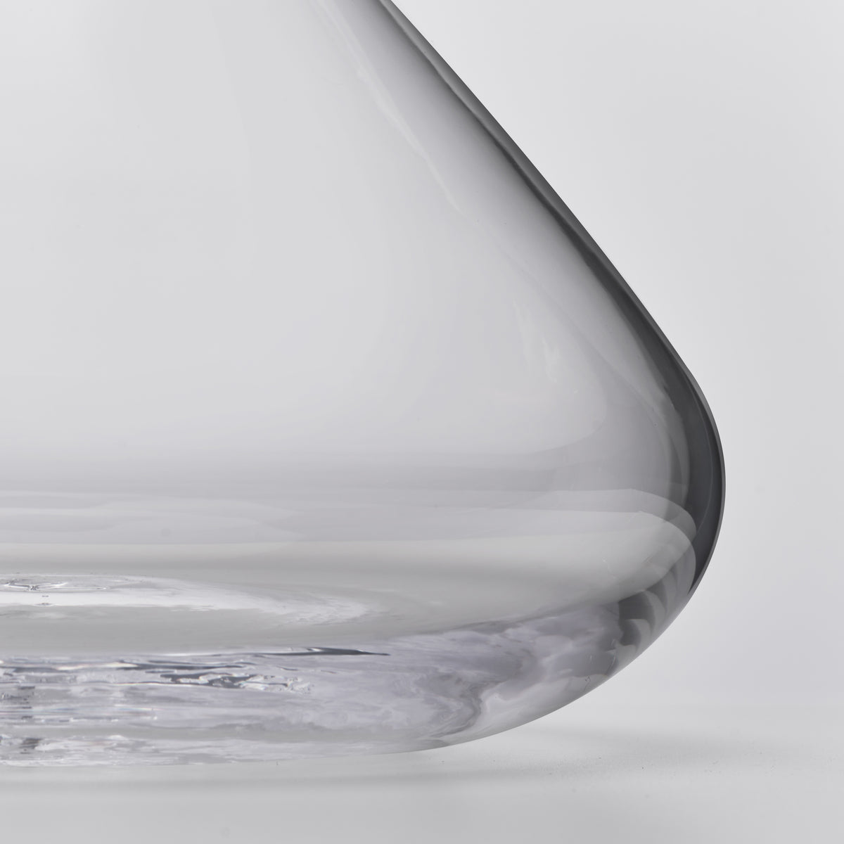 Vintner Wine Decanter with Marble Stopper
