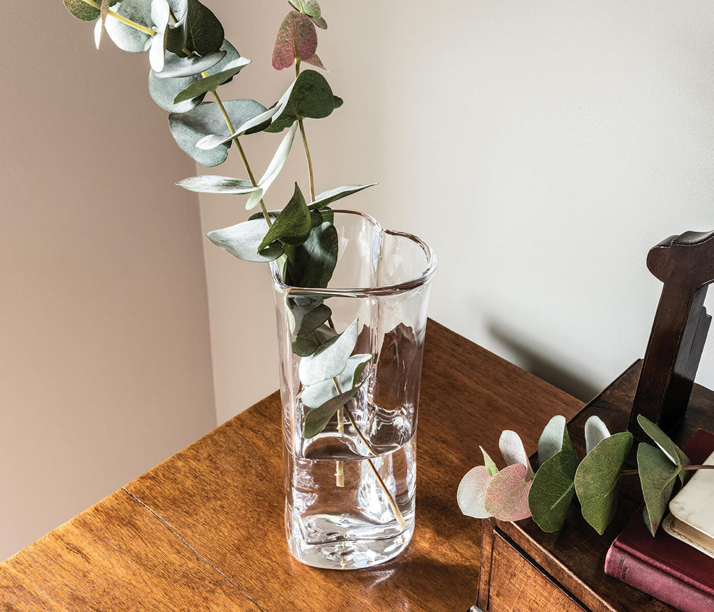 Highgate Heart Vase - M view 5