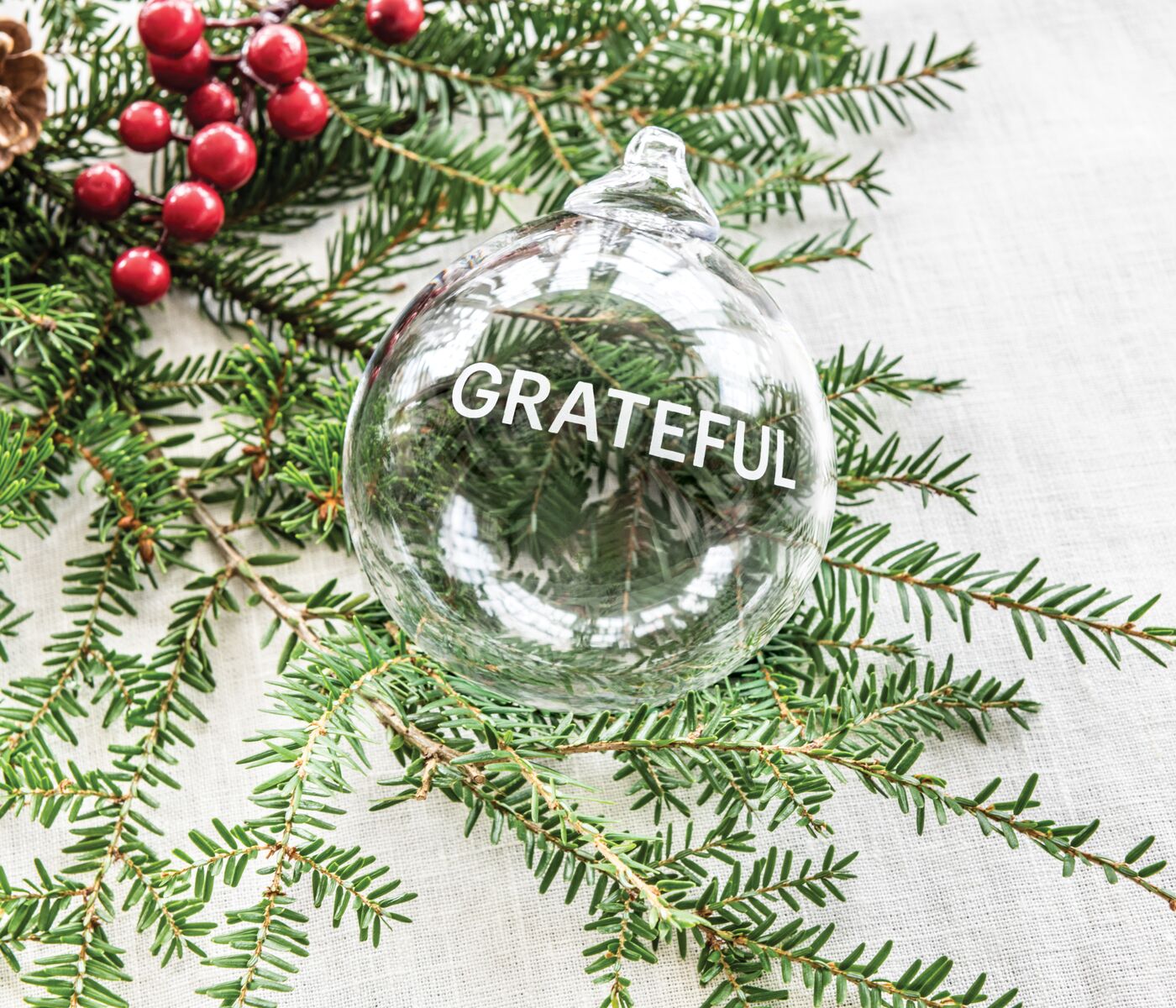 Engraved "Grateful" Round Ornament - Thumbnail 2
