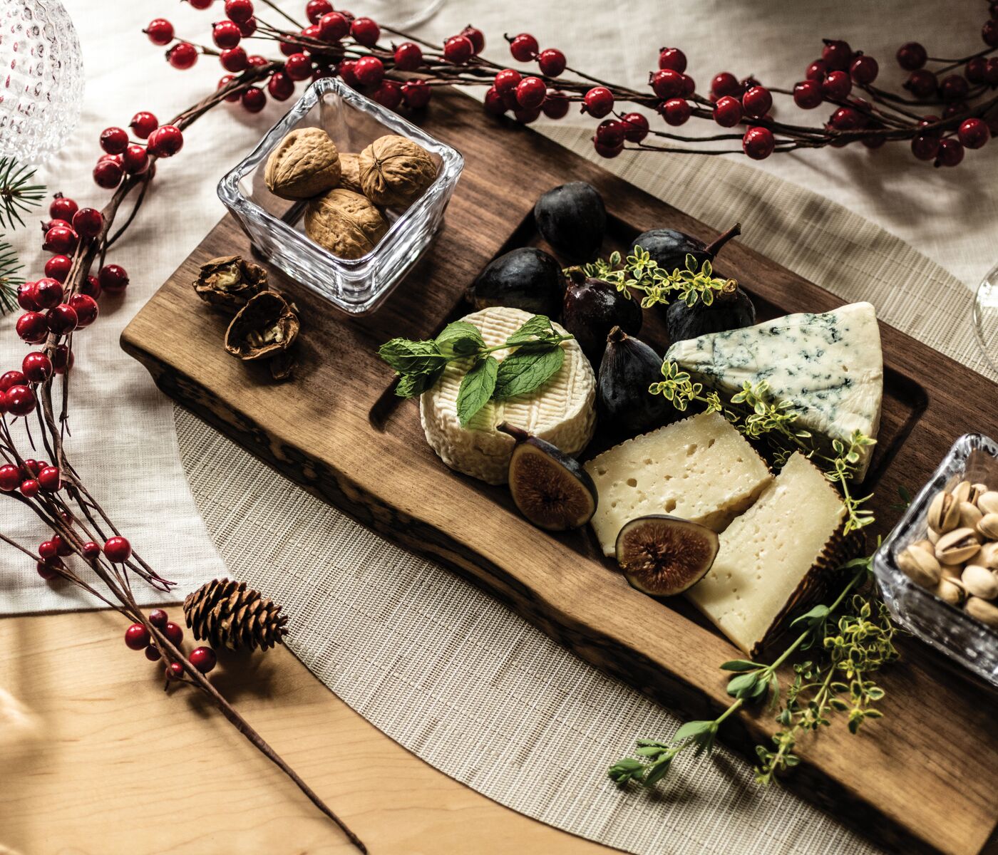 Dunmore Board + Glass Bowl Set — Black Walnut