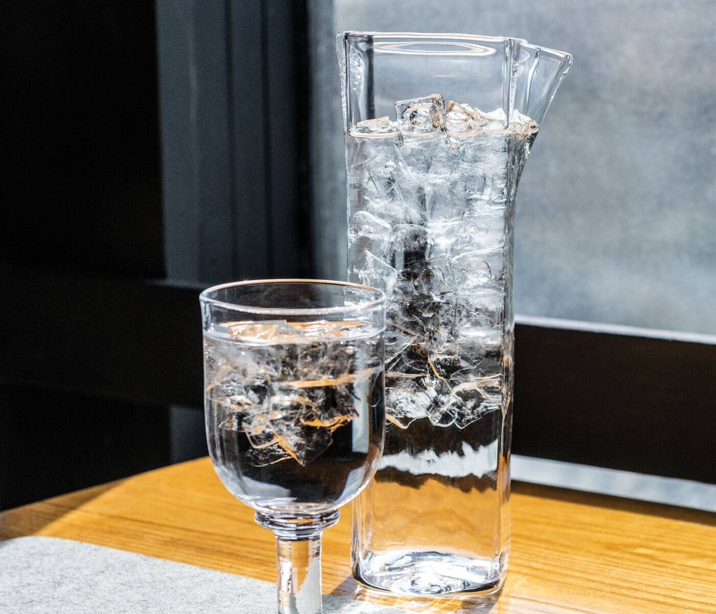 Simon Pearce Woodbury Cocktail Carafe - Thumbnail 4