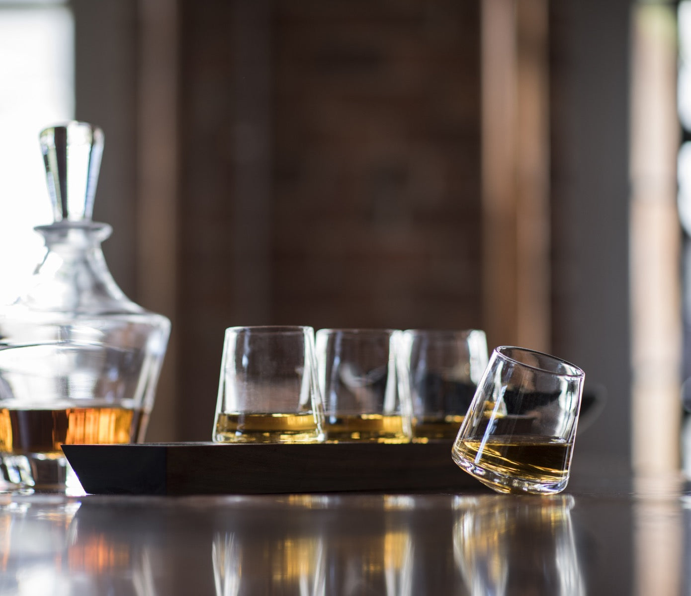 Ludlow Whiskey Glasses with Walnut Wood Base - Thumbnail 3